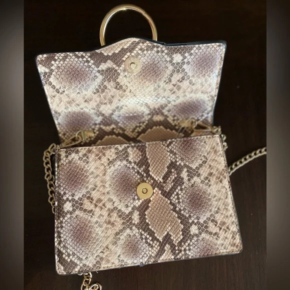 Fake snake skin bag - Picture 2 of 5